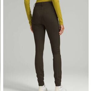 Lululemon City Sleek 5 Pocket 7/8 Pant Sizze 28 Olive Green